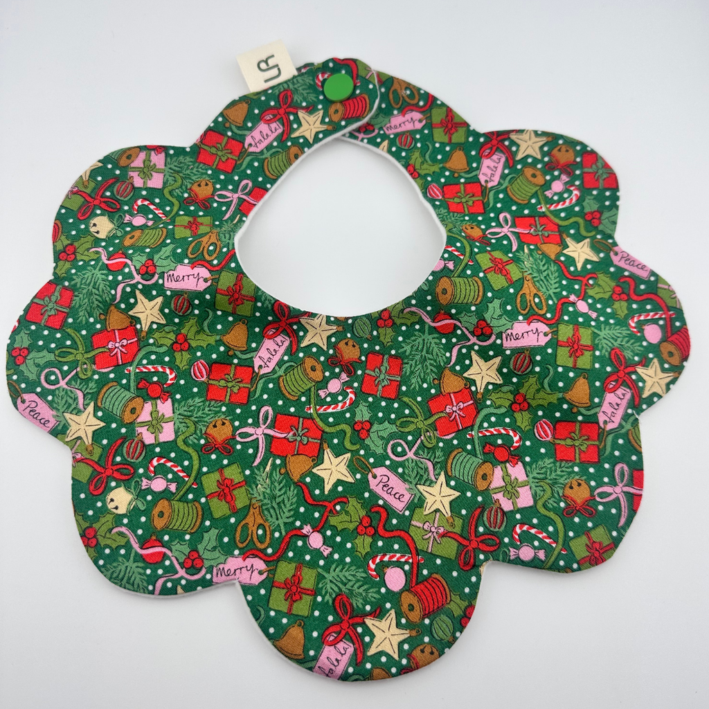 Scalloped Baby Bib – Christmas Liberty Print