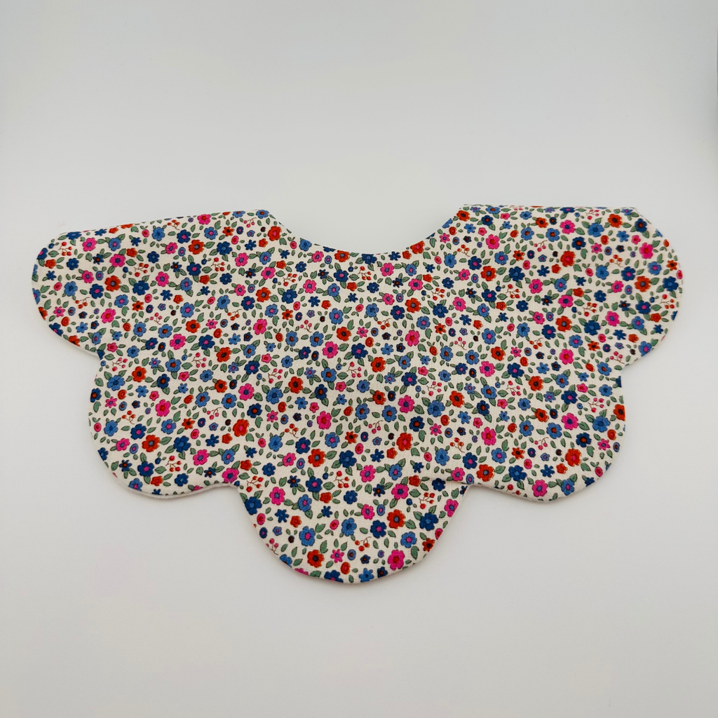 Scalloped Baby Bib – Red, Blue and Pink Ditsy Print