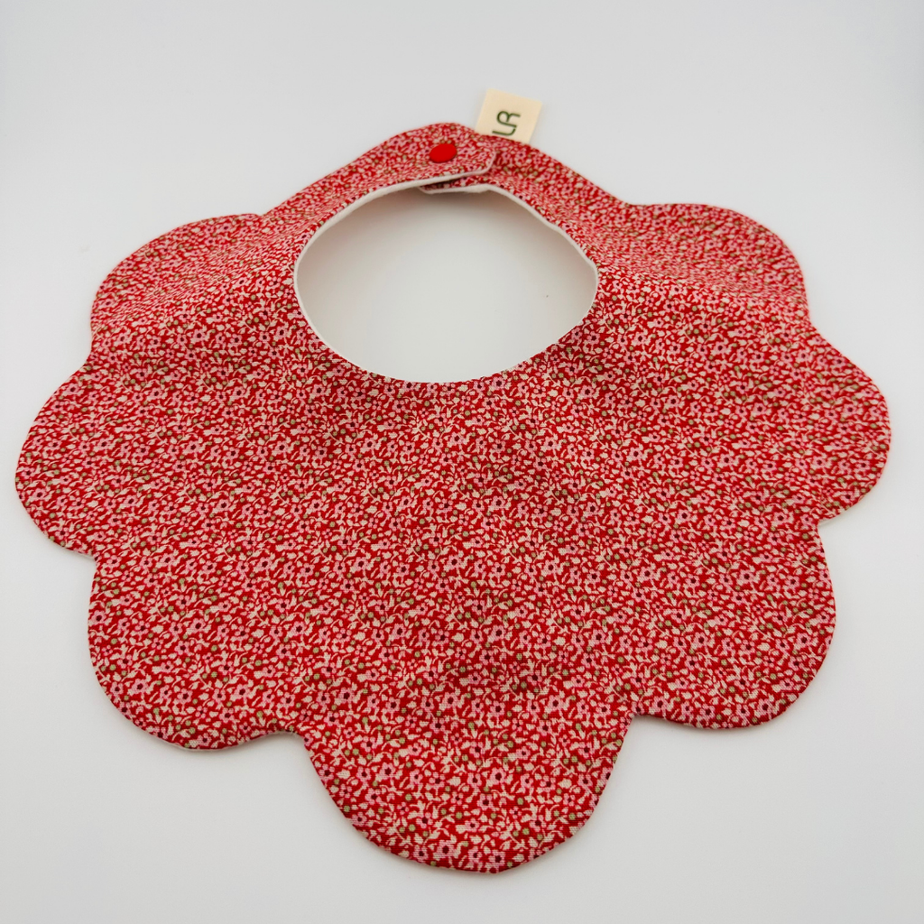 Scalloped Baby Bib – Red Ditsy Print