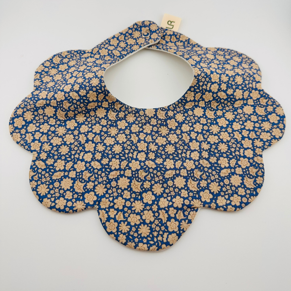 Scalloped Baby Bib – Blue and Beige Floral Print